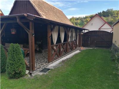 Casa de vacanta 2 camere si 510 mp teren in Orlat judetul Sibiu